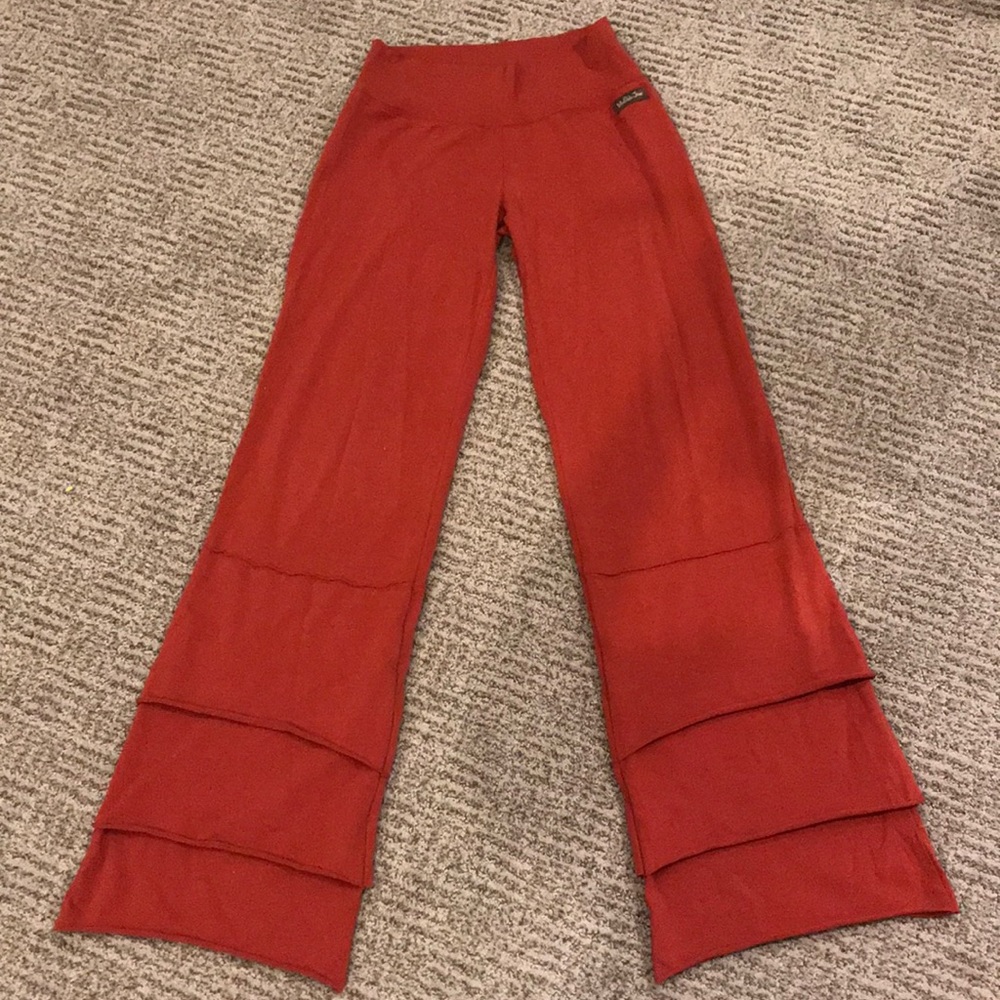 Size small Ladies matilda Jane Finn pants